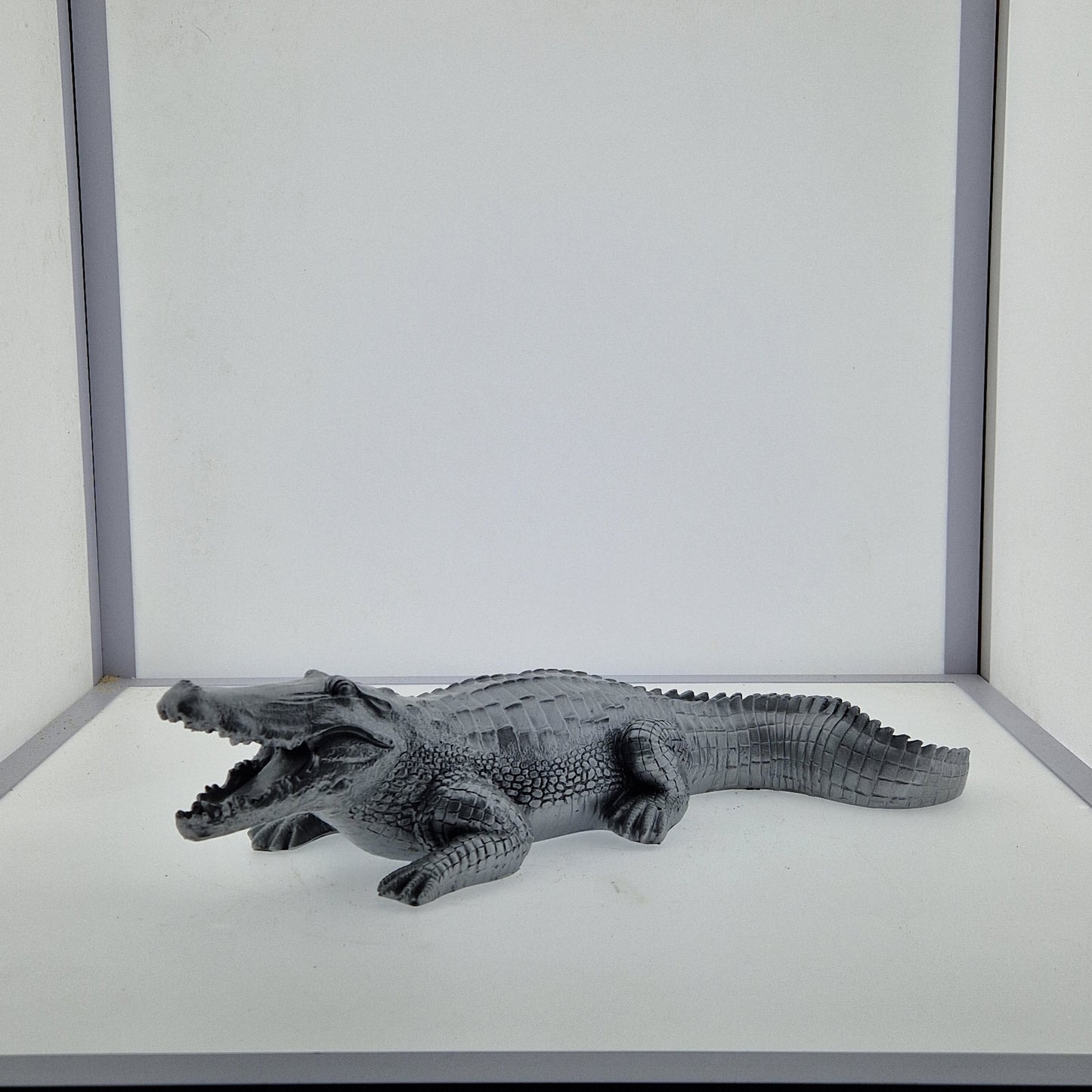 Crocodile allongé 44cm - Art du château